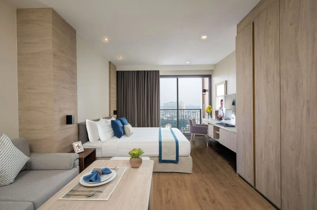 Somerset Harbourview Sri Racha:Studio Executive