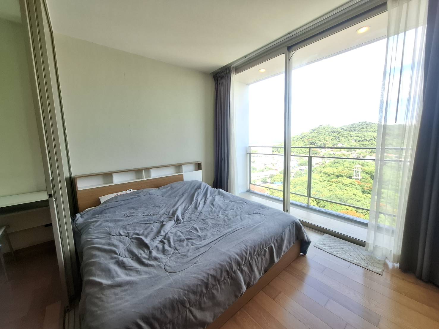 Marina 1BR 2708